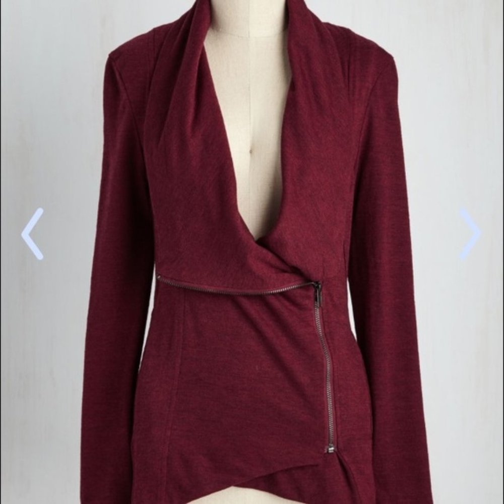 Airport Greeting Moto Cardigan in Burgundy